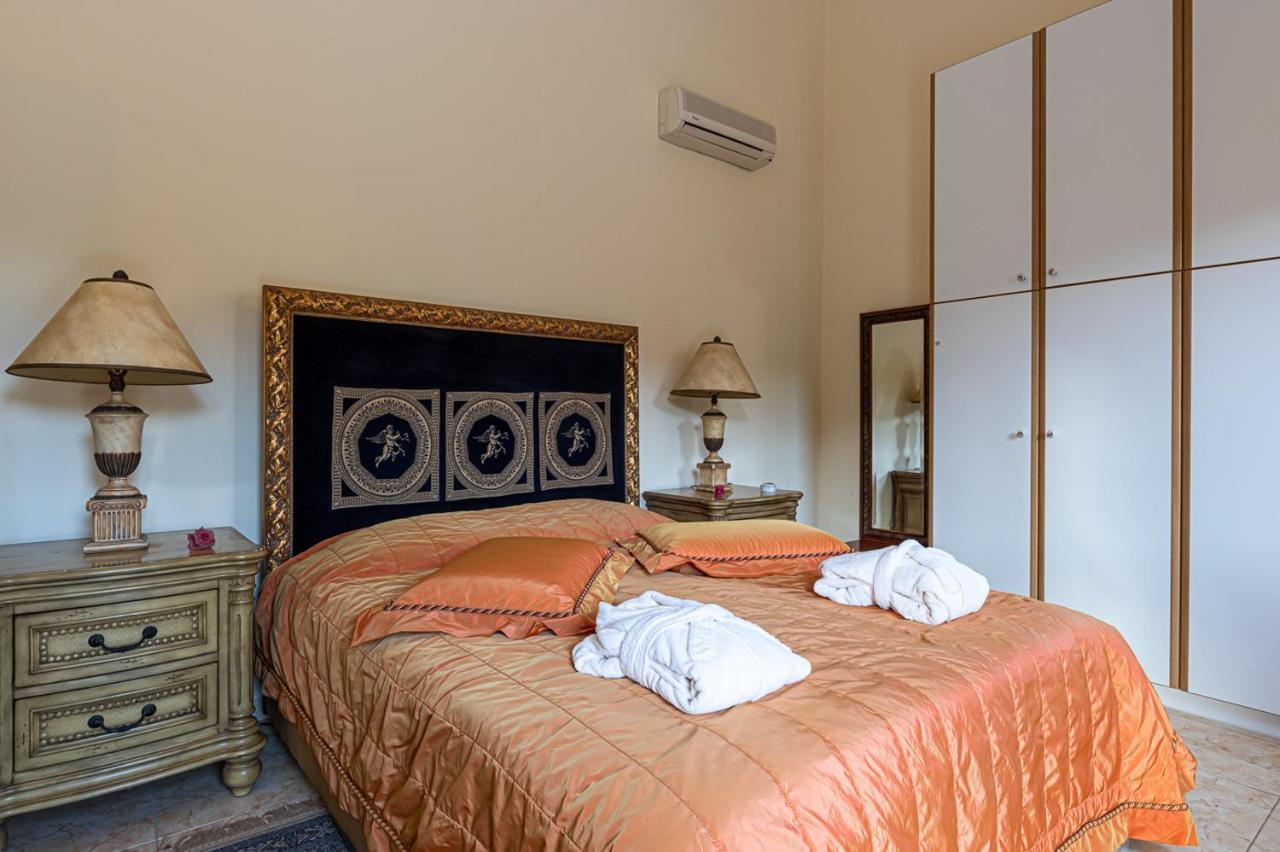 Hotel Vergis Epavlis 5*