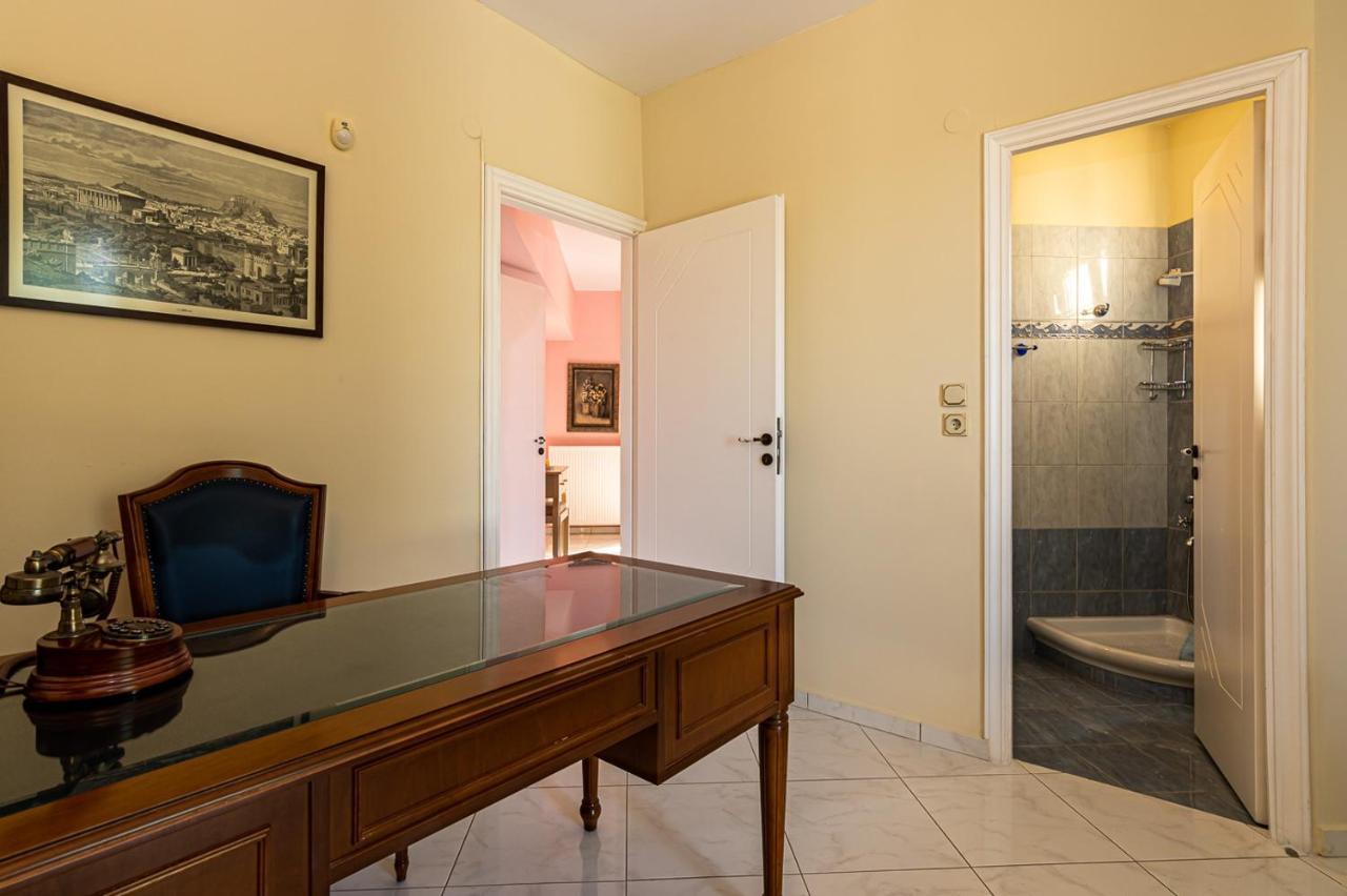 Vergis Epavlis Hotel Agios Myronas