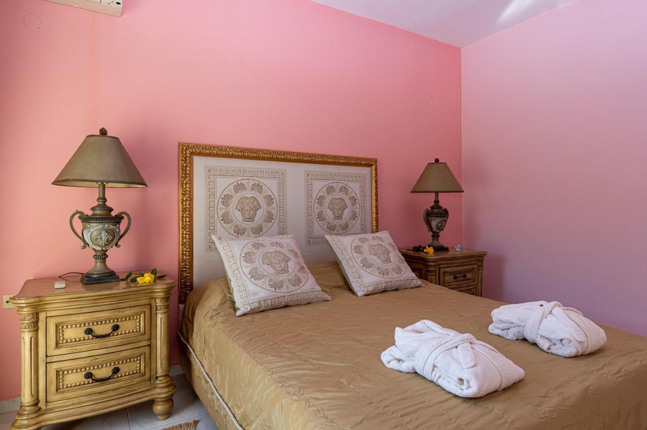 Hotel Vergis Epavlis 5*