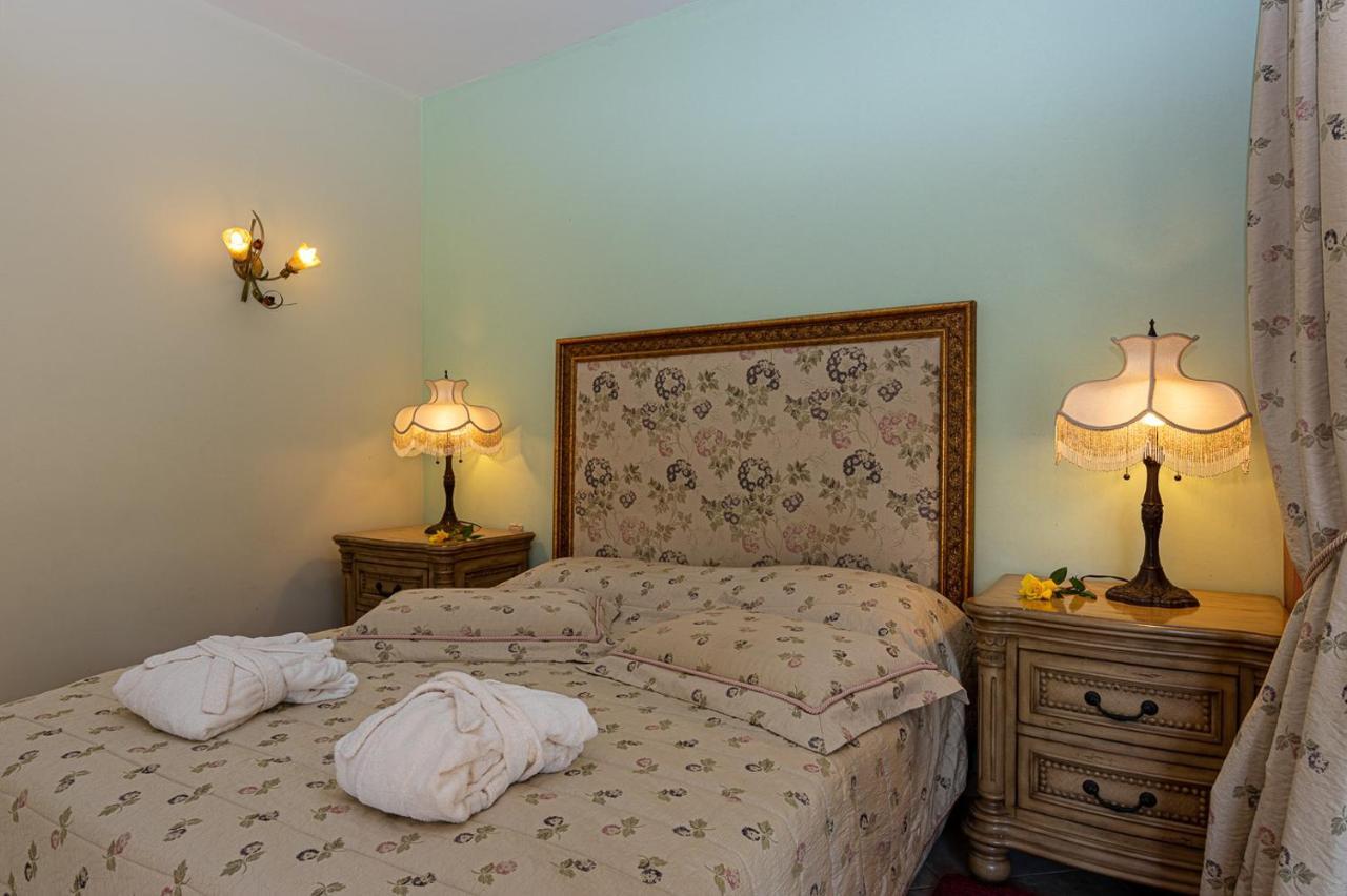 Vergis Epavlis Hotel Agios Myronas