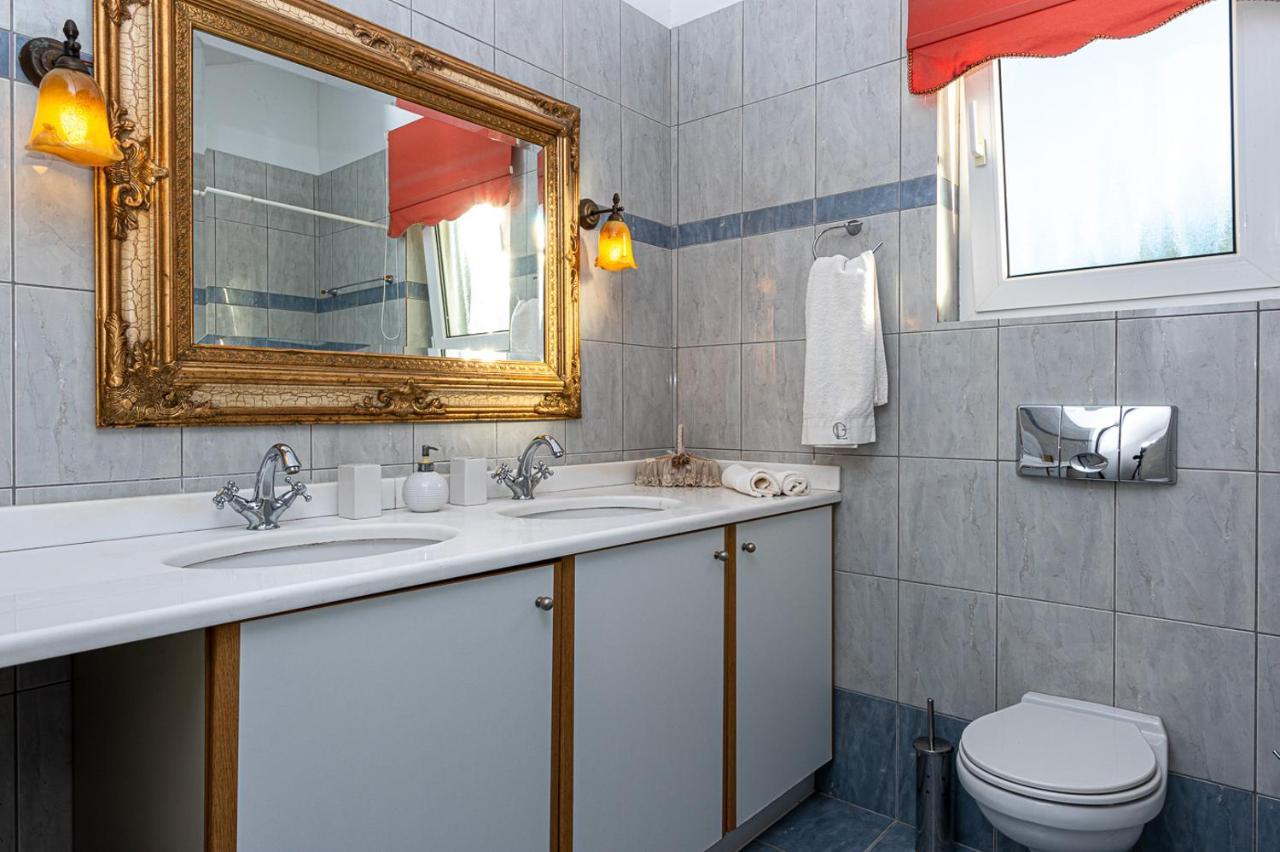 Vergis Epavlis 5* Agios Myronas