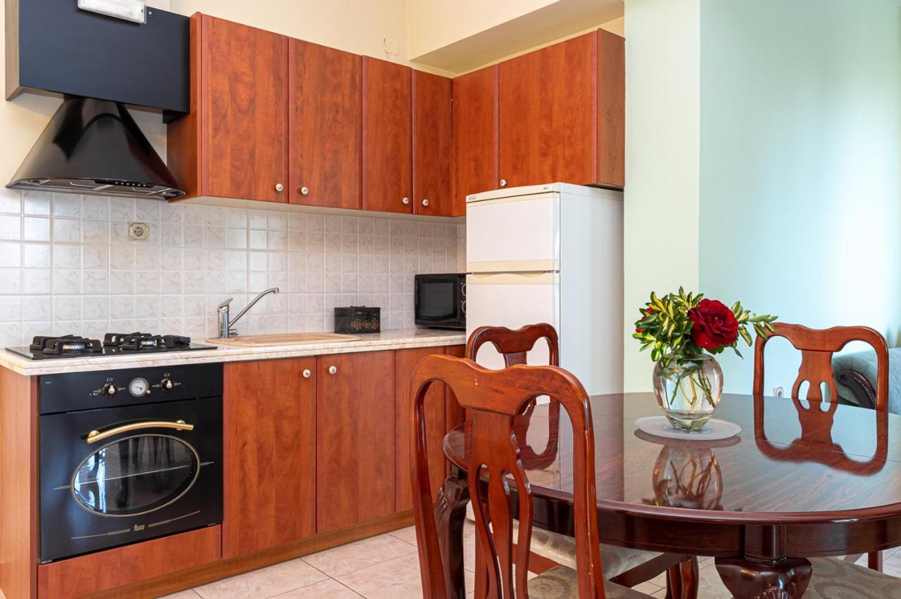 Vergis Epavlis Hotel 5*