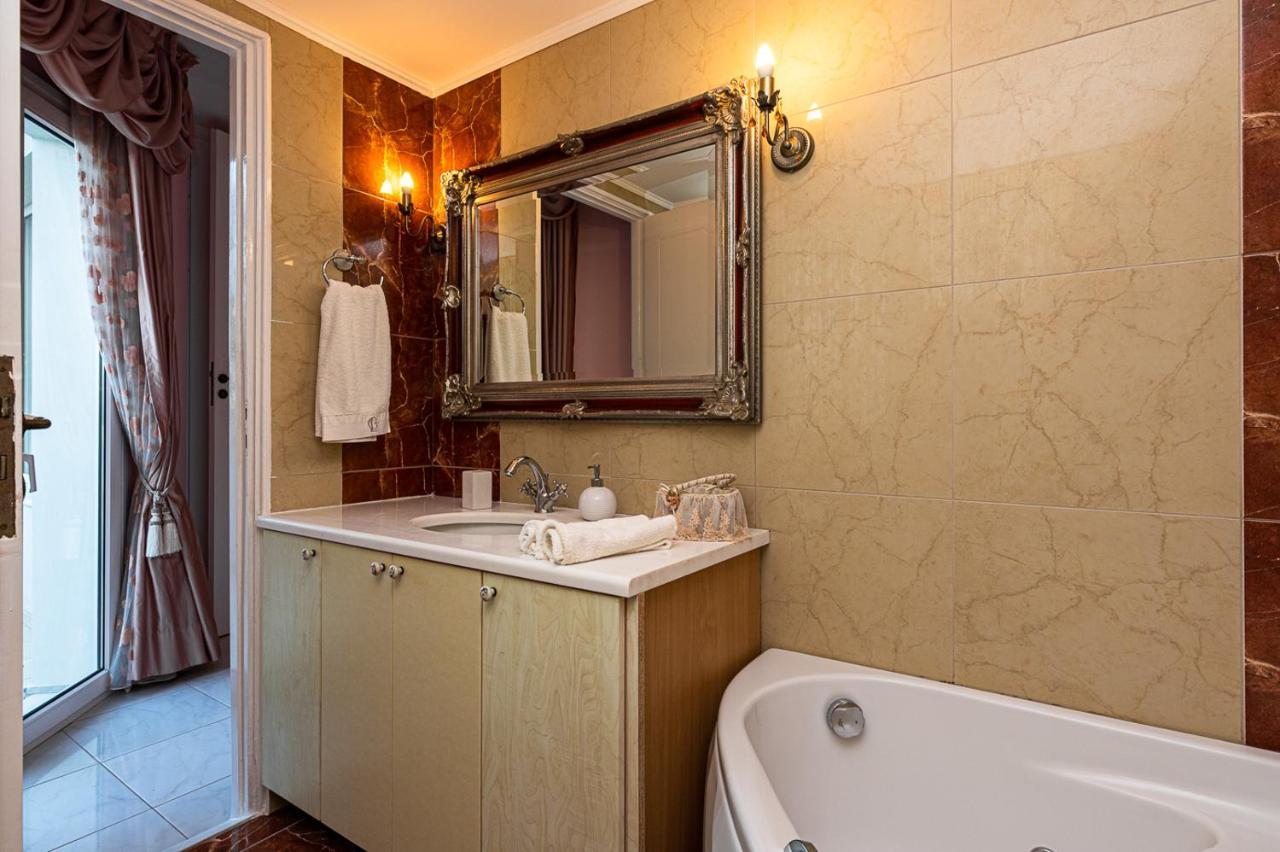 Vergis Epavlis 5*