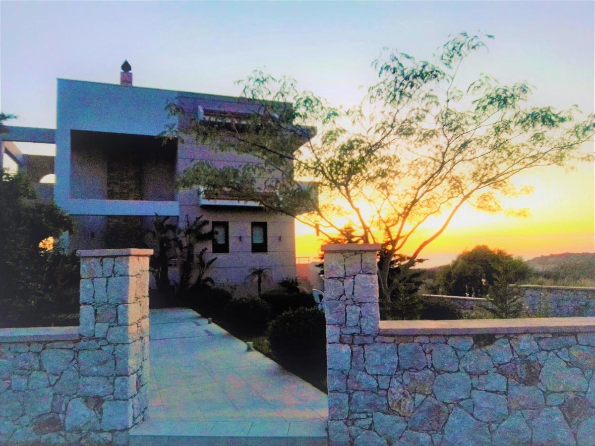Villa Up To The Sky Pastida