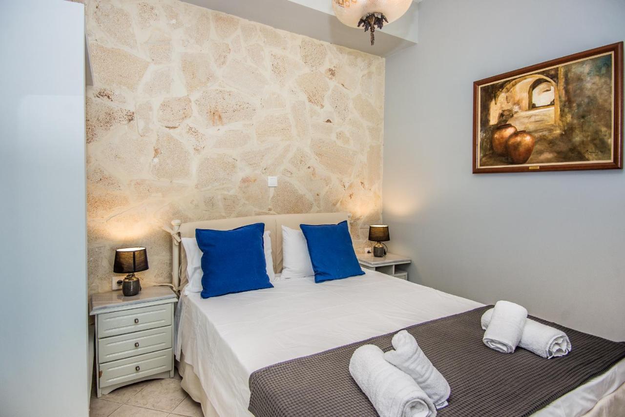 Xenia Ionis Luxury