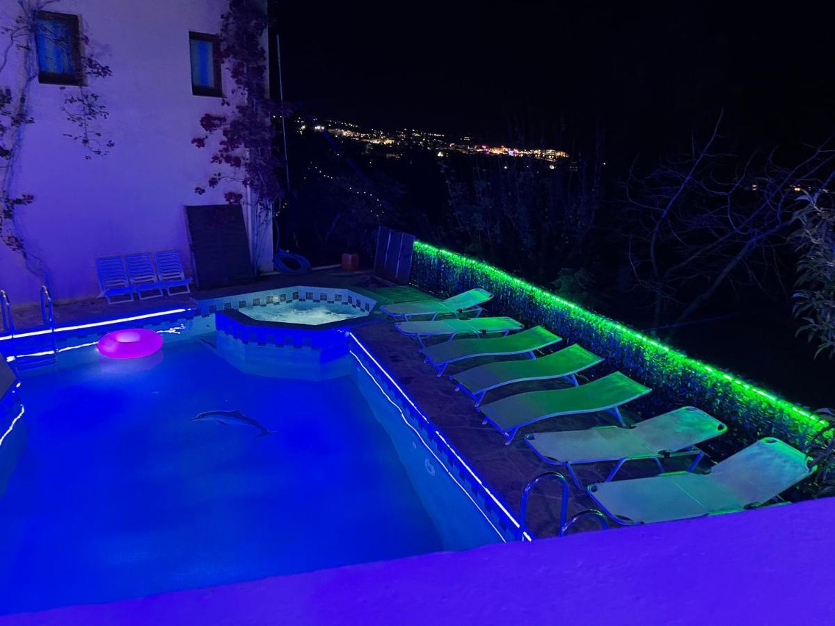 Romantica Aparthotel 2*