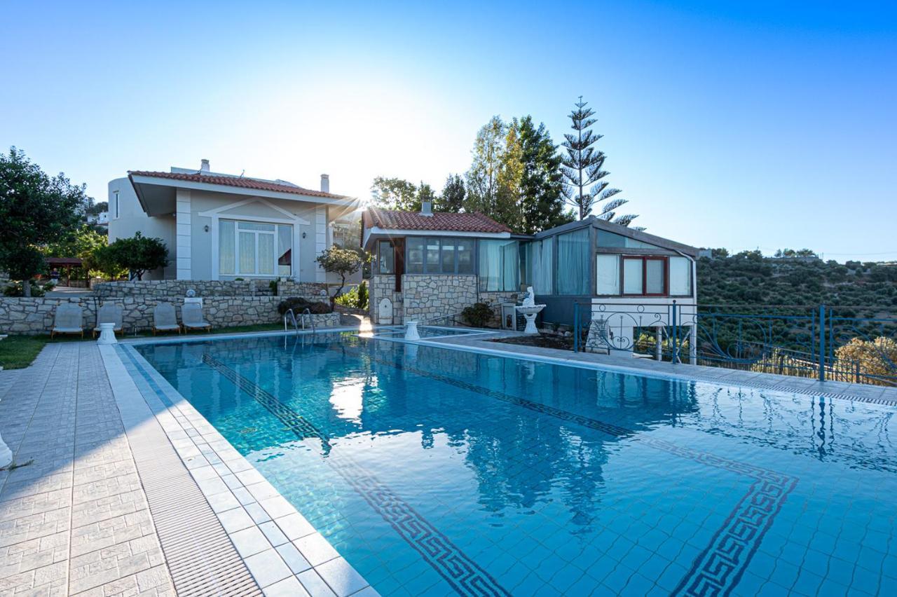 Vergis Epavlis 5* Agios Myronas