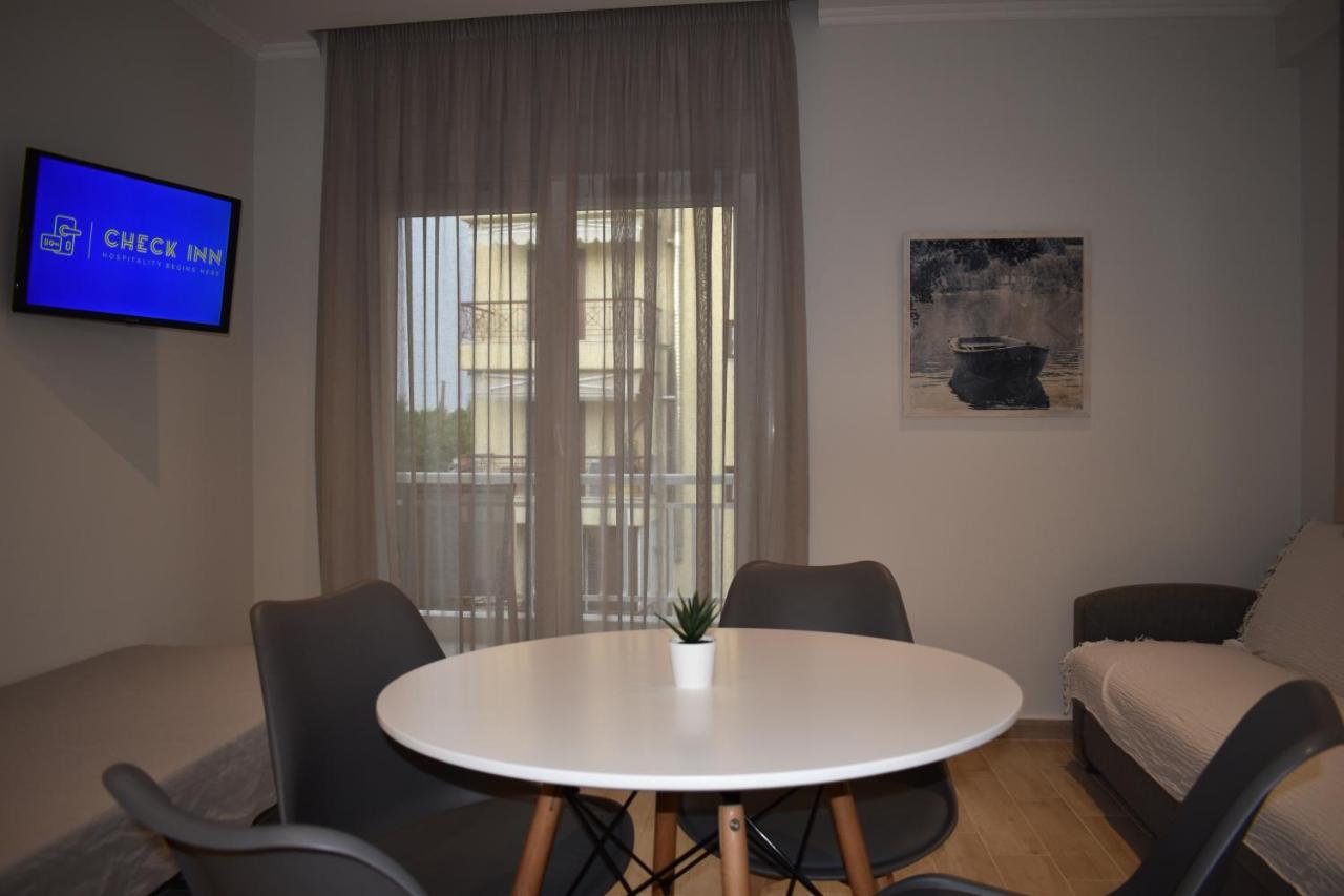 Sea View Luxury In Nea Kallikratia. Apartment *