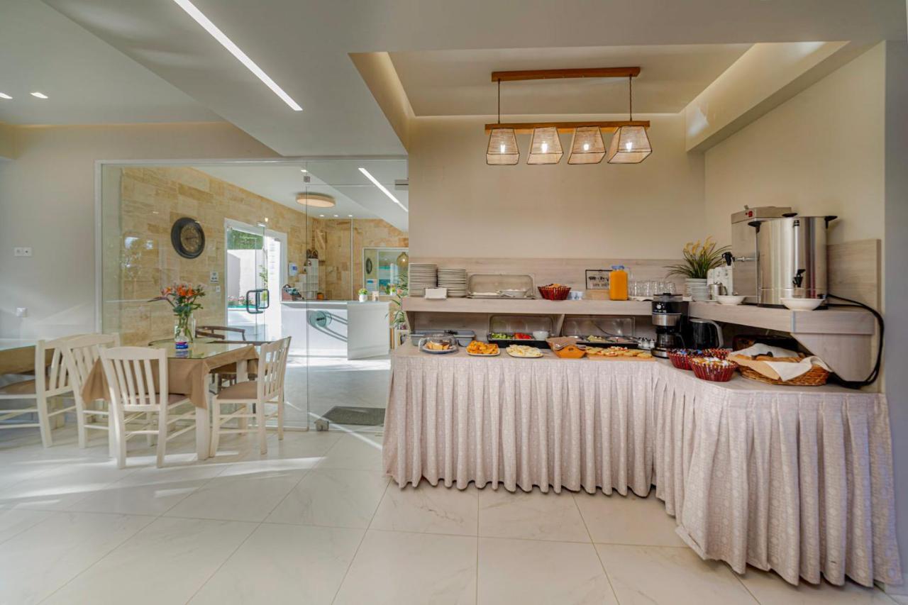 Troulis Seaside Aparthotel