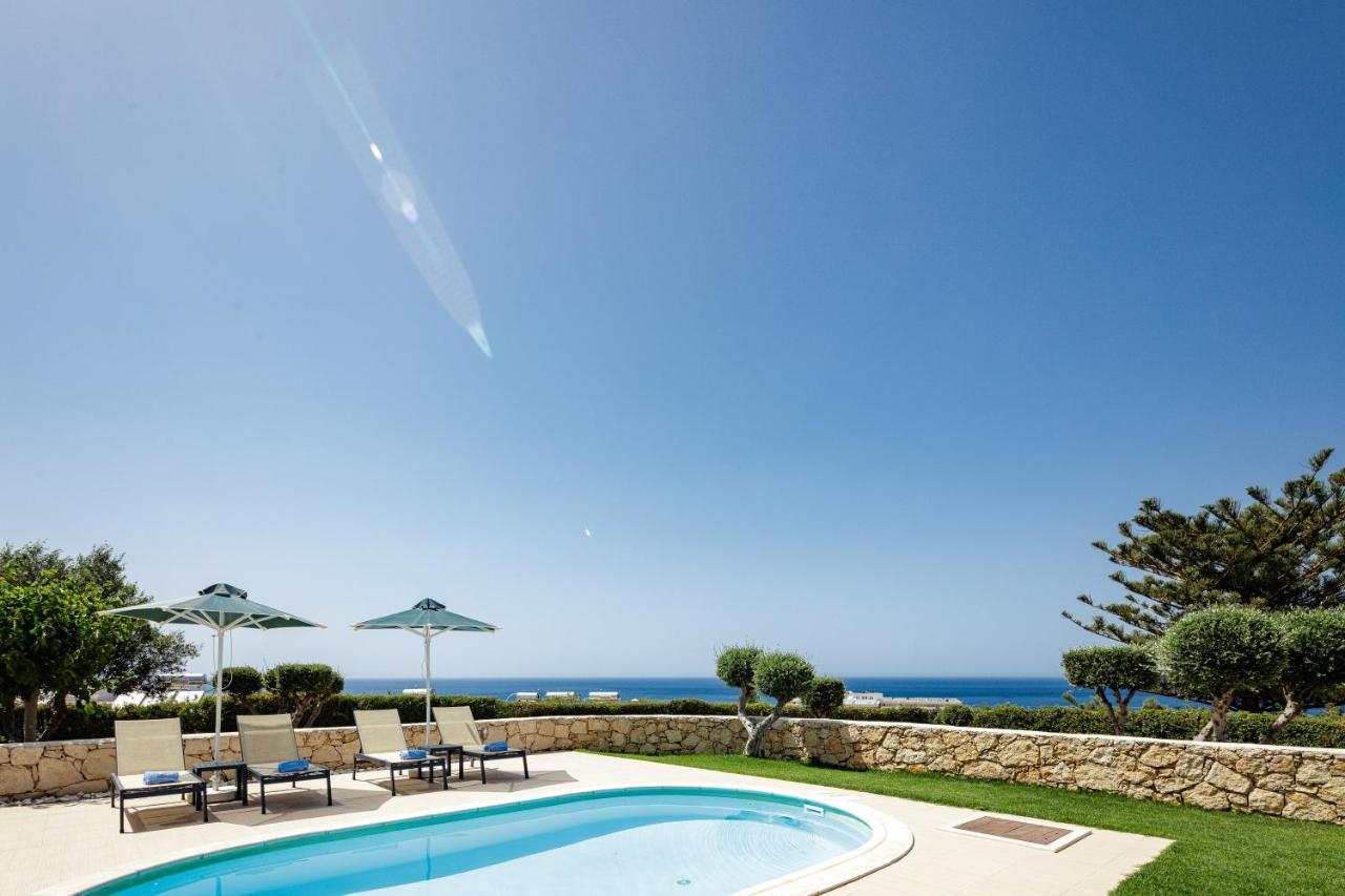 - Private Pools & Seaview - 500m From Villa Stavromenos