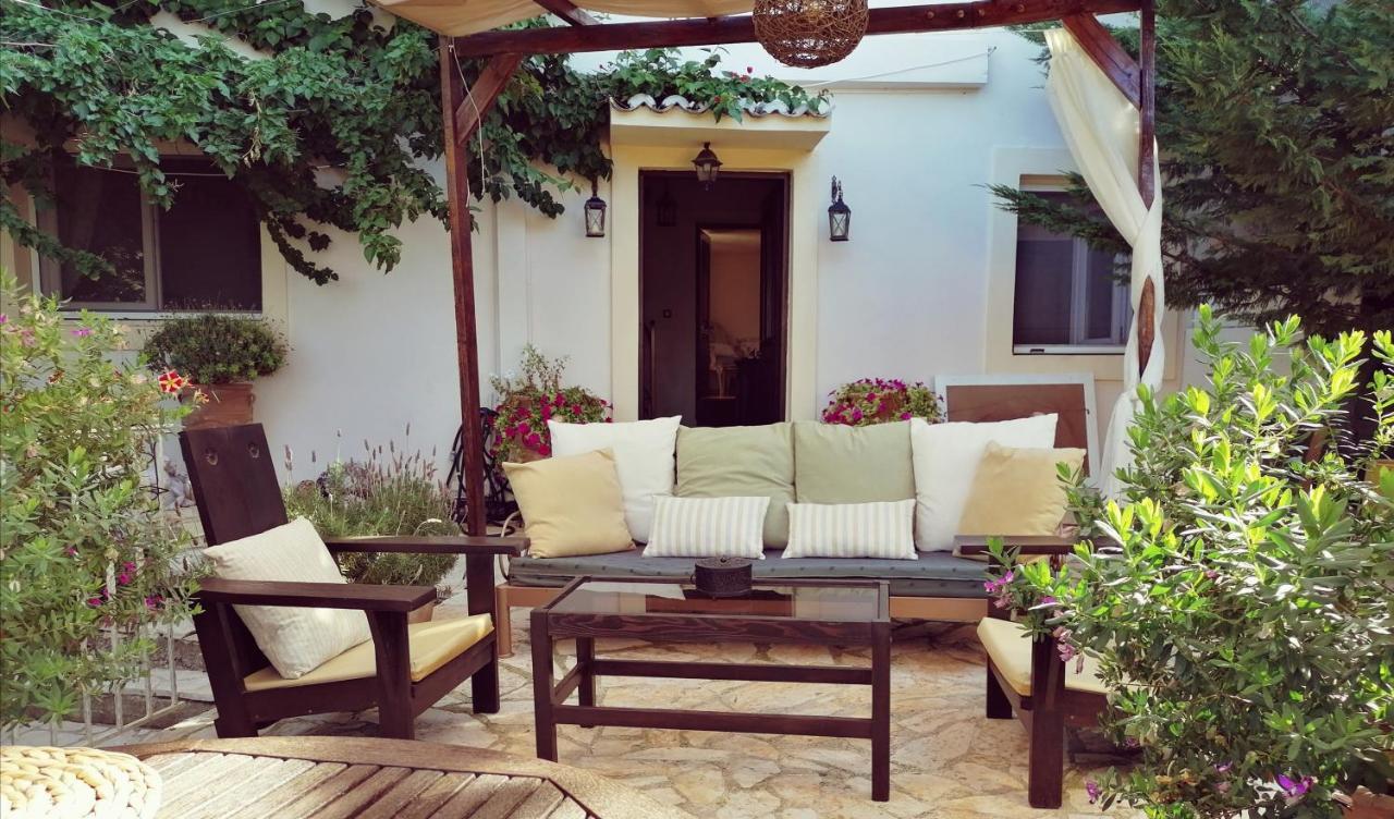 Country house Lorantina Sea View House - Near Barbati -corfu Spartylas