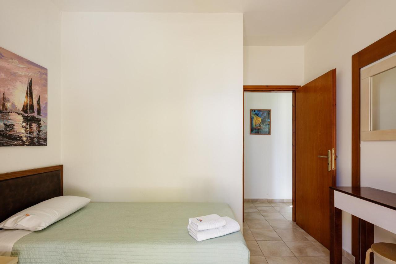 - Private Pools & Seaview - 500m From Villa