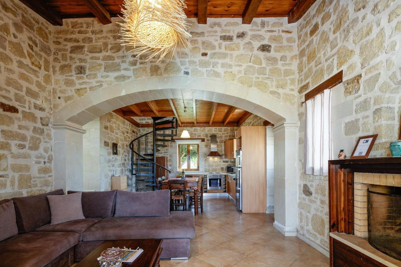 Villa - Private Pools & Seaview - 500m From
