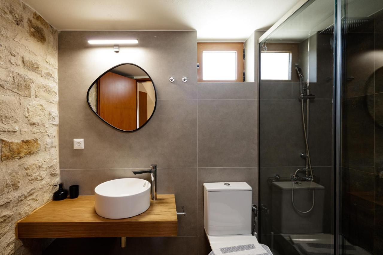 - Private Pools & Seaview - 500m From
