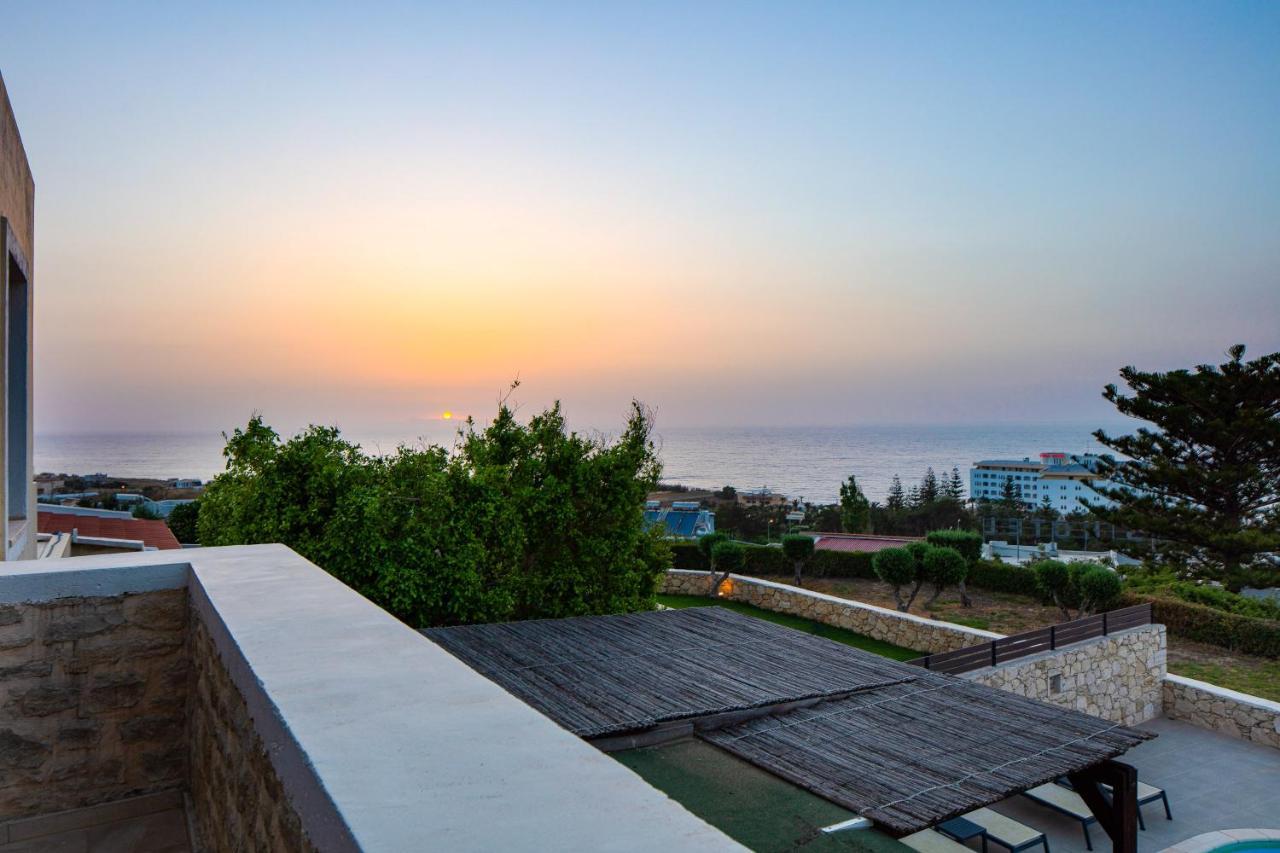 Villa - Private Pools & Seaview - 500m From