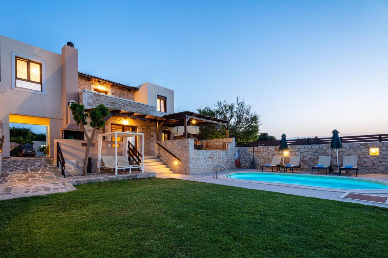 Villa - Private Pools & Seaview - 500m From *