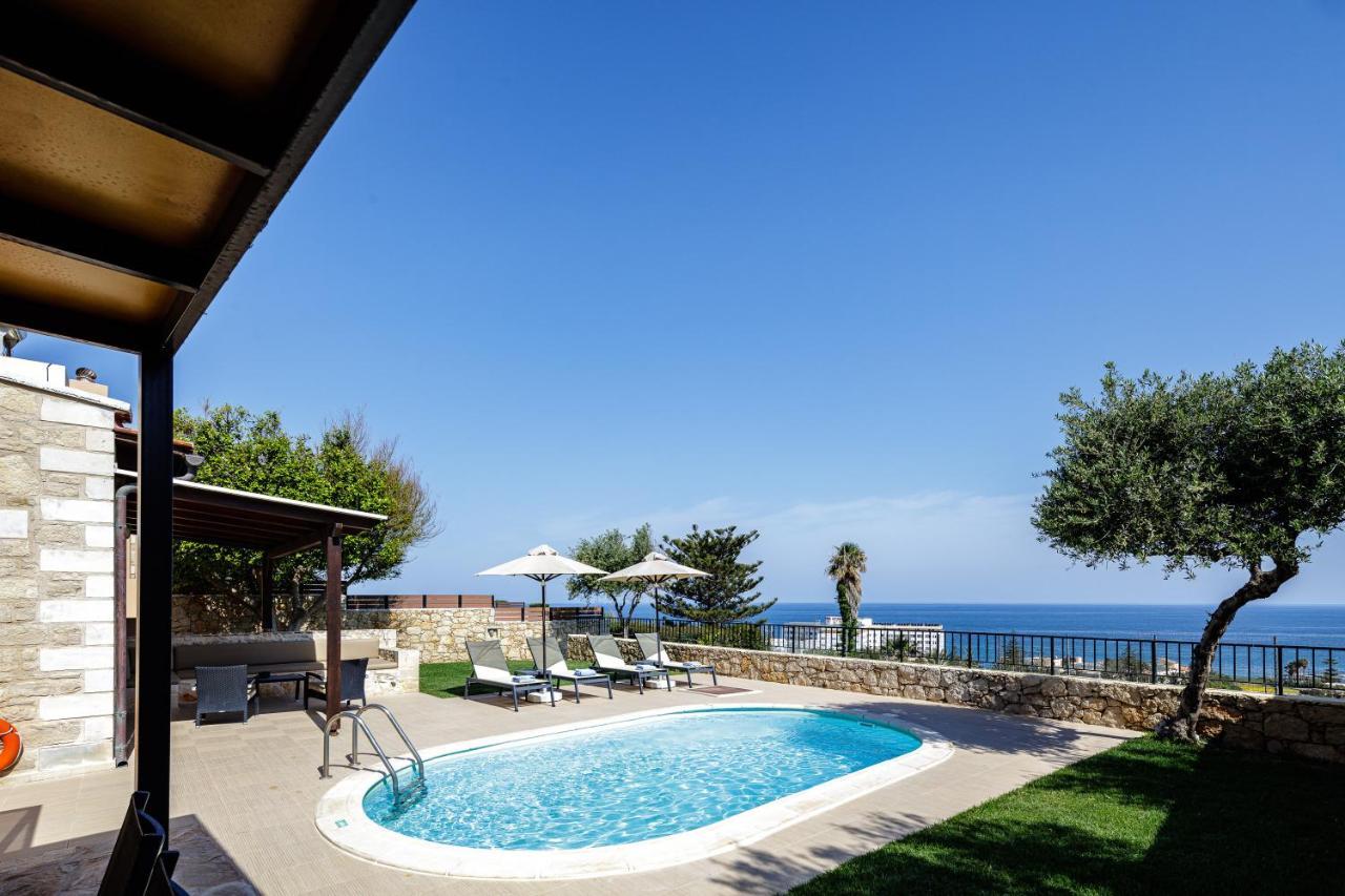 - Private Pools & Seaview - 500m From Villa *