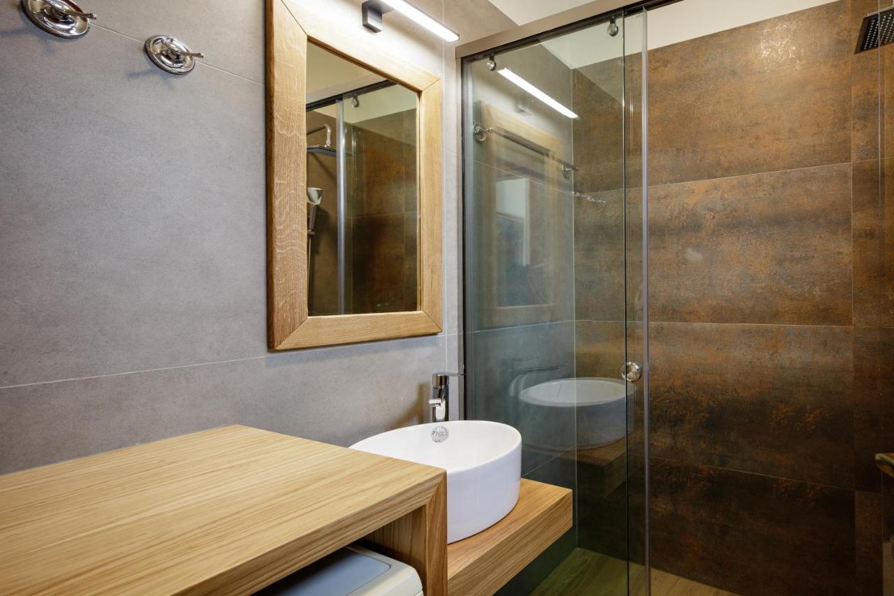 Villa - Private Pools & Seaview - 500m From *
