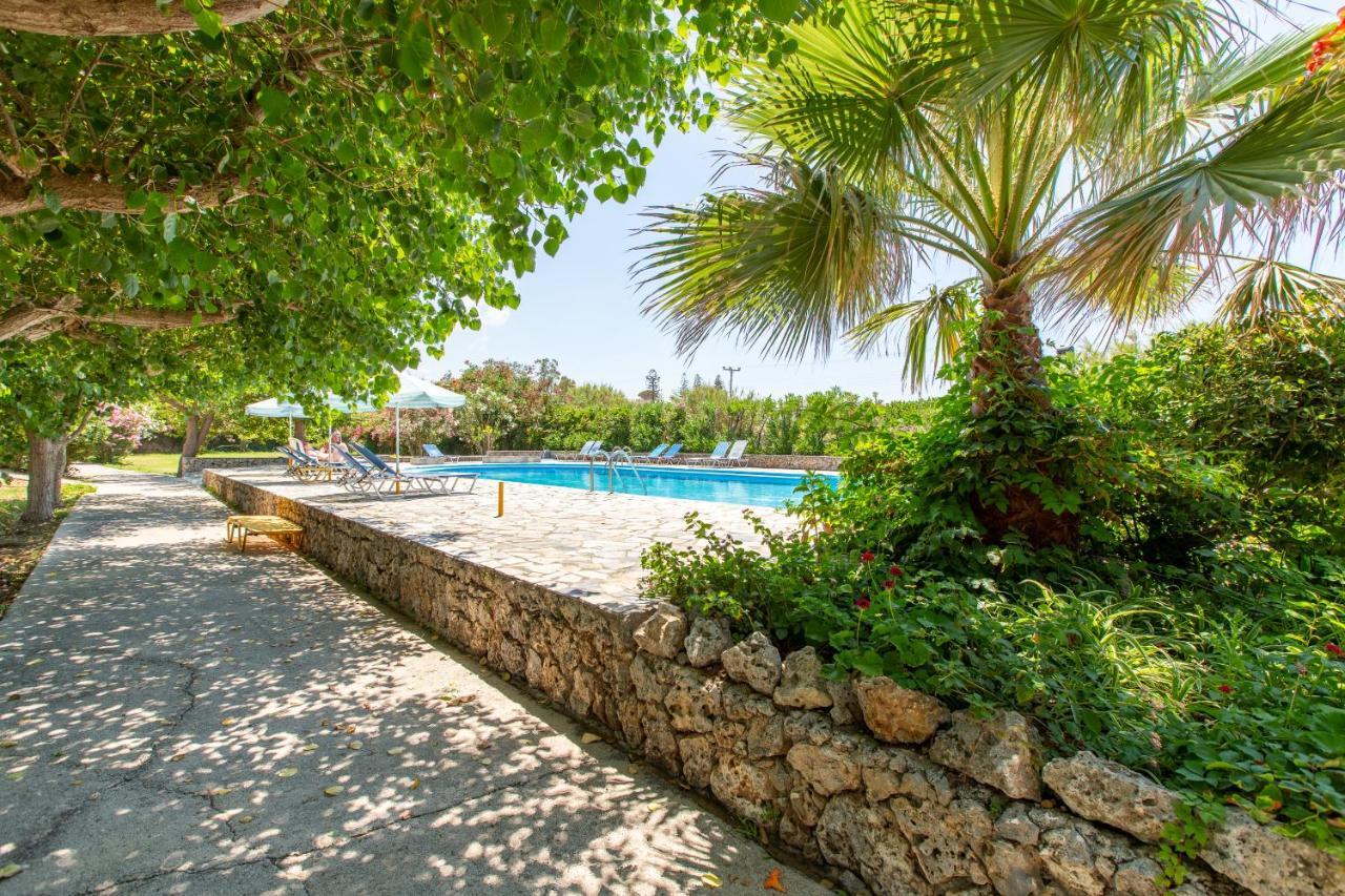 Aparthotel San Antonio Stratos *
