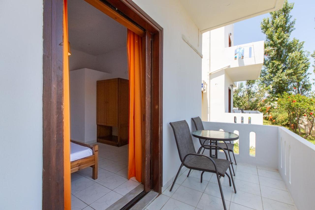 San Antonio Stratos Aparthotel