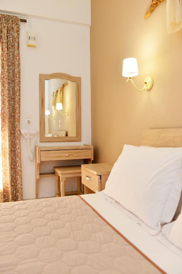Marina Hotel