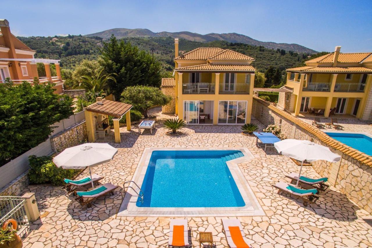 Petrosa By Agios Stefanos (Thinali)