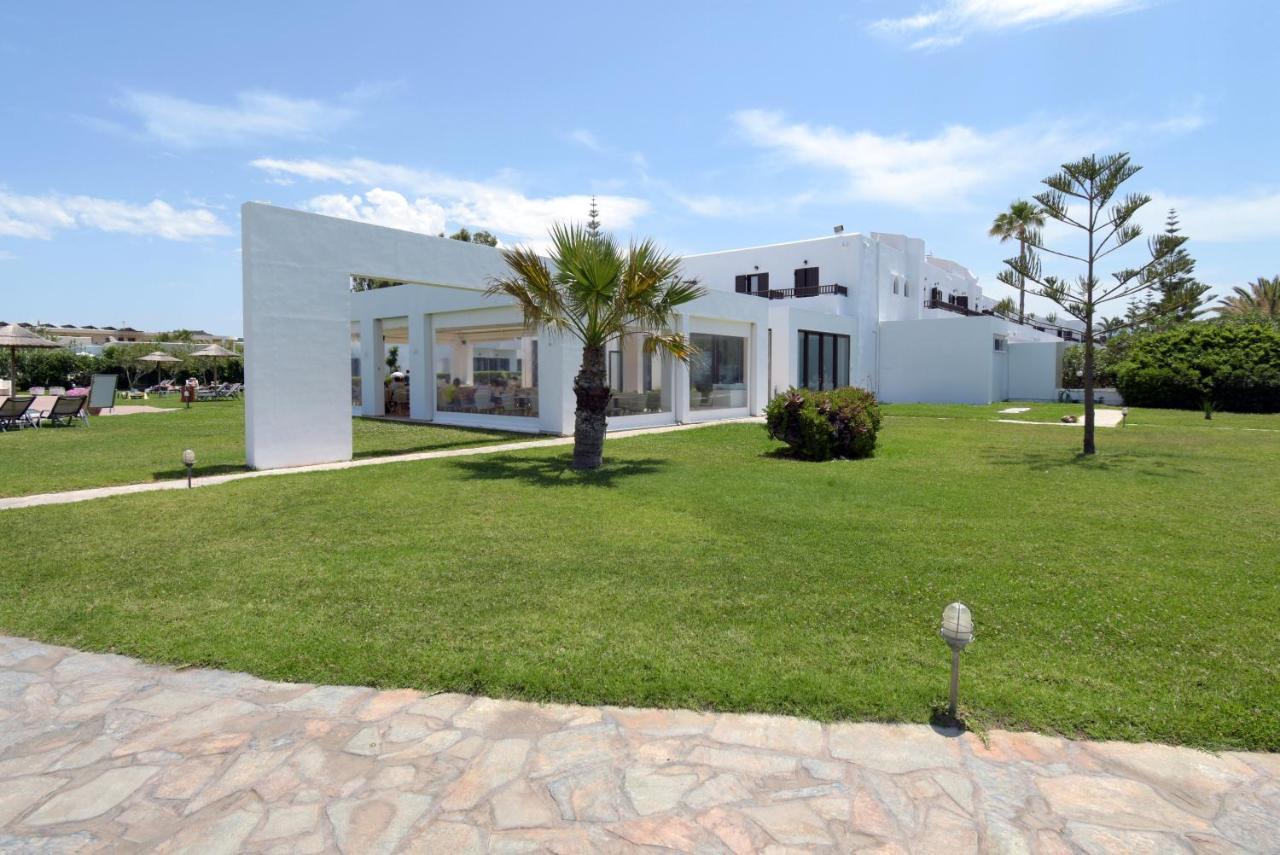 Geraniotis And Hotel Platanias (Crete)