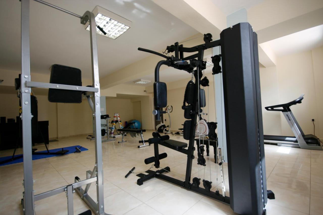 Hotel Geraniotis And