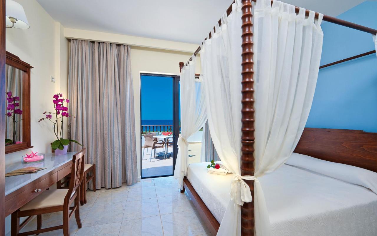 Hotel Geraniotis And 4*