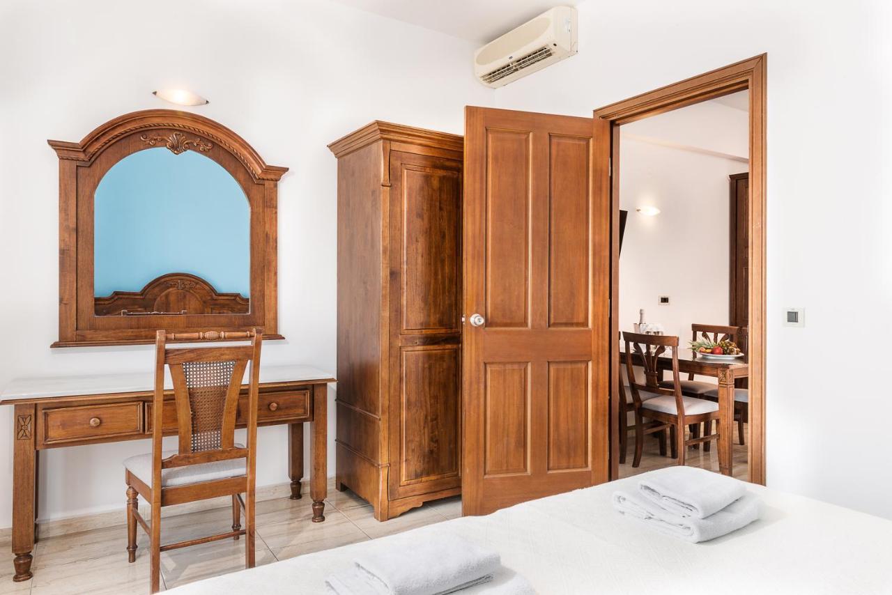Hotel Geraniotis And Platanias (Crete)