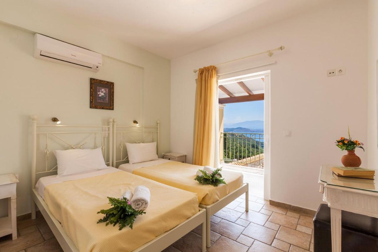 Villa Petrosa By