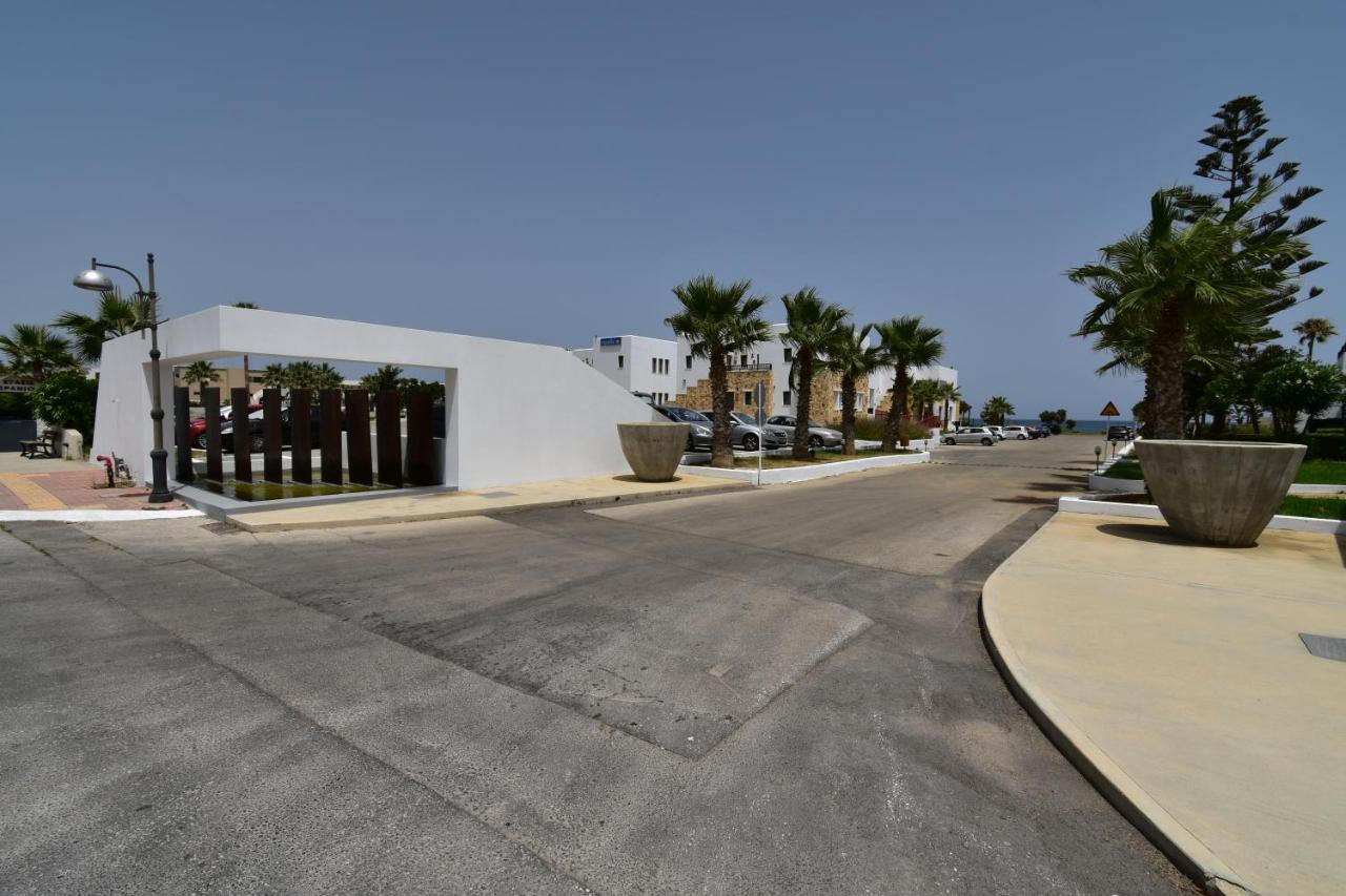 Hotel Geraniotis And 4*