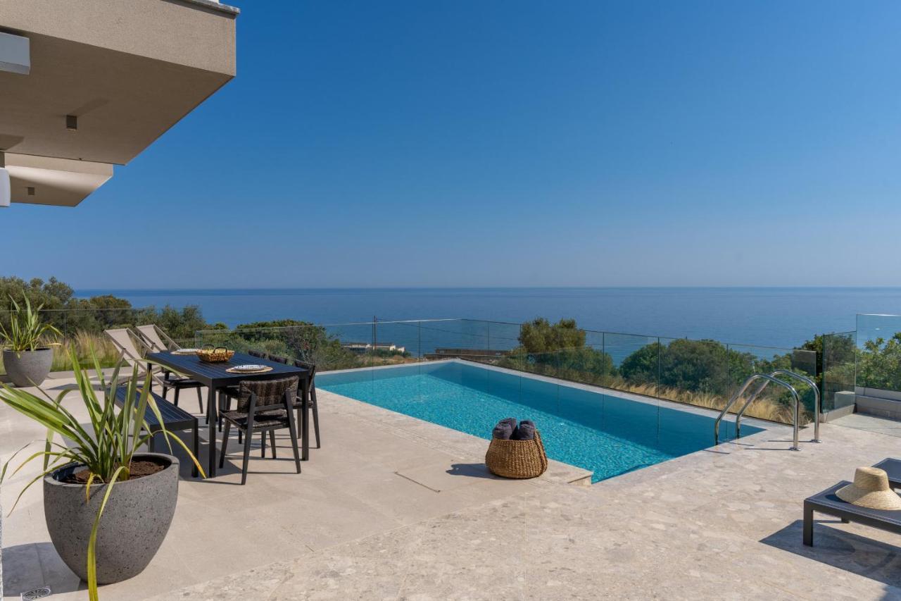Onyx - With Private Heated Pool * Atsipopoulo