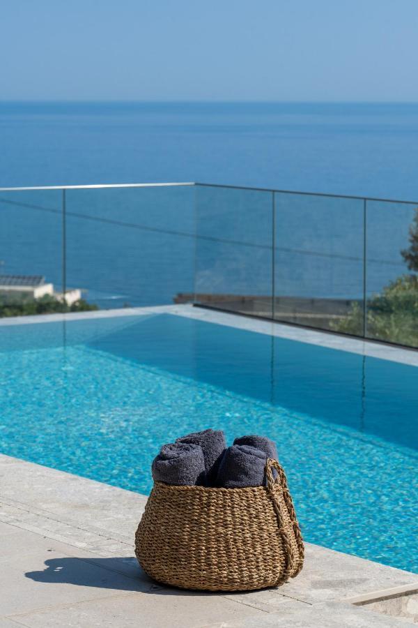 Onyx - With Private Heated Pool *