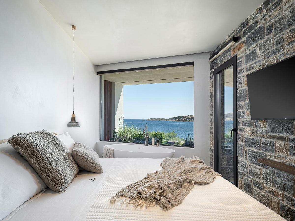 Apartment Brand New Luxury Seannamon Suites, Amazing Seaview *