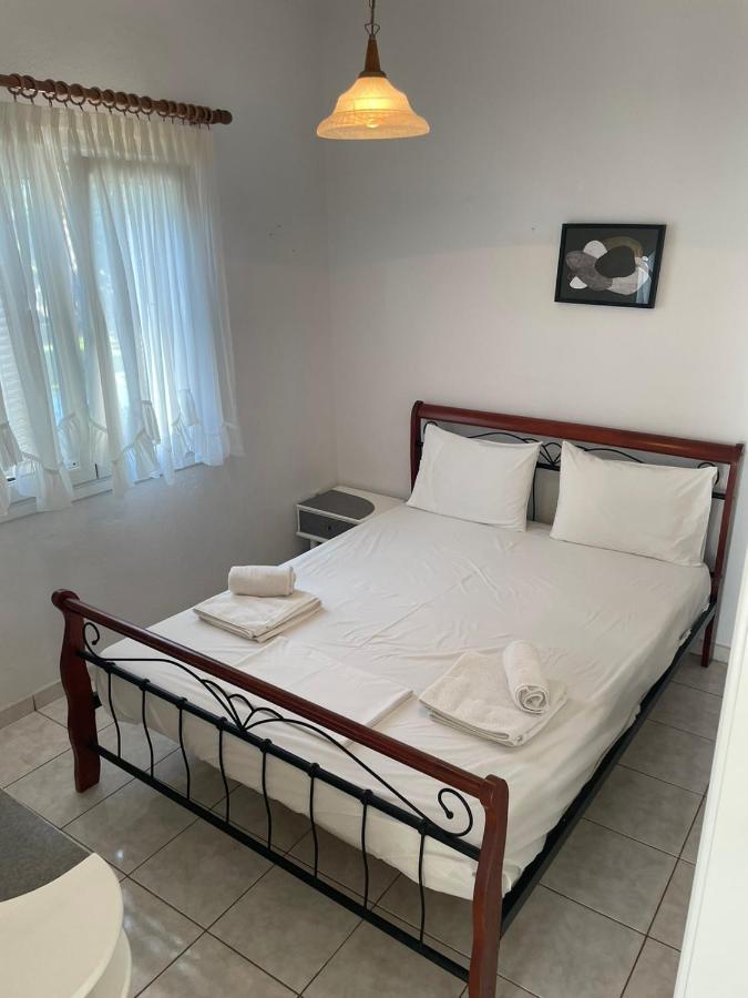 Harris Apartment *