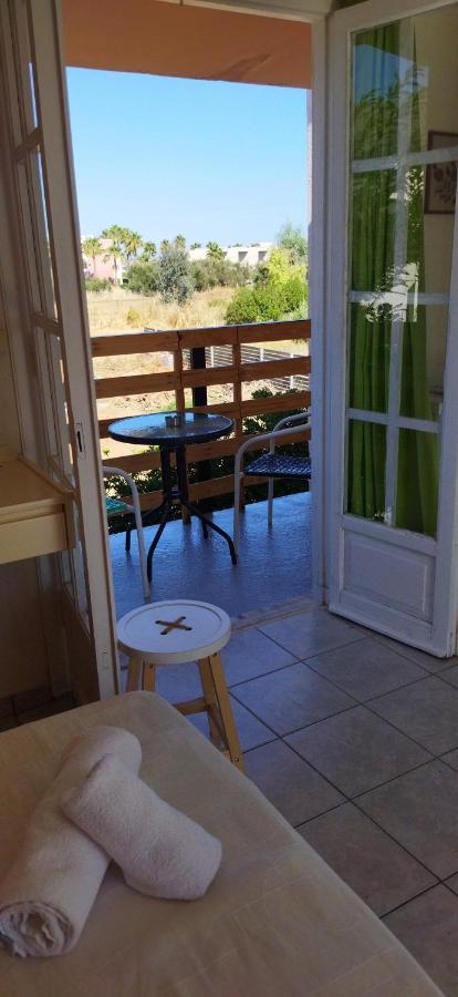 Hotel Cleo 250m From The Malia (Crete)