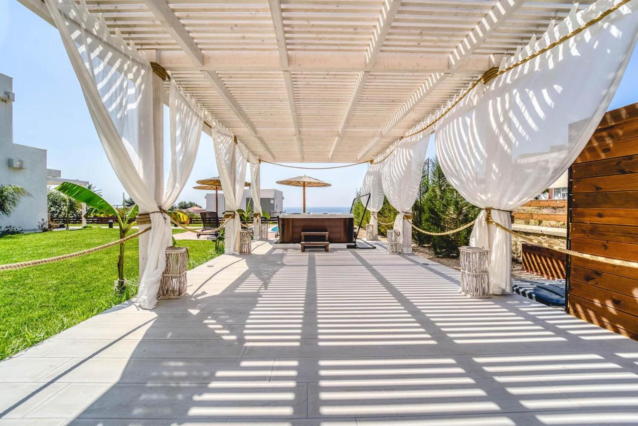 Heliophos Amalthia Villa