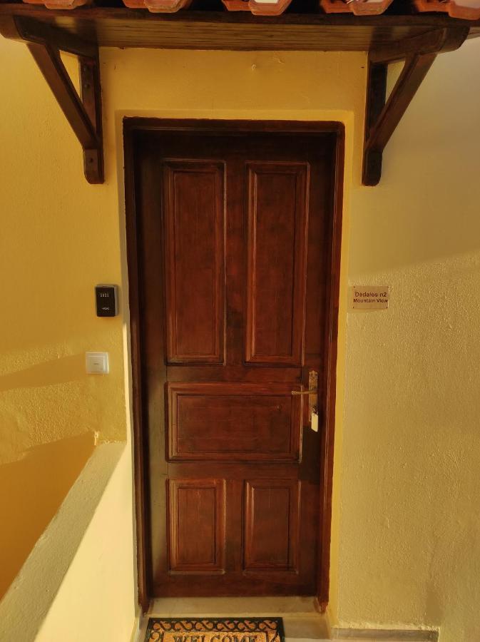 Dedalos N2 Mountain View Apartment-30 Metres From The Stalida