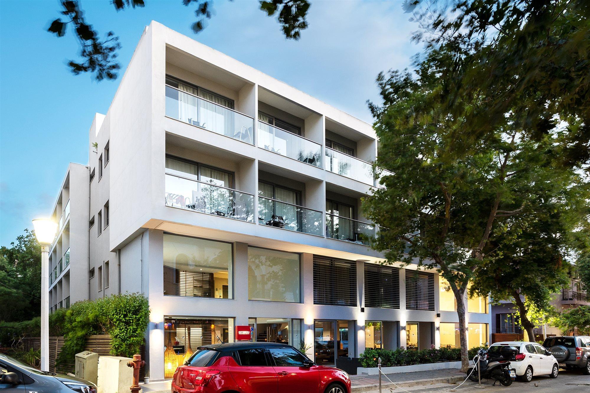 Oktober Downtown Boutique Hotel 3*