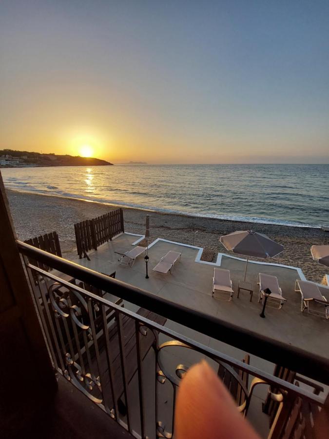Volakas Beachfront Villa