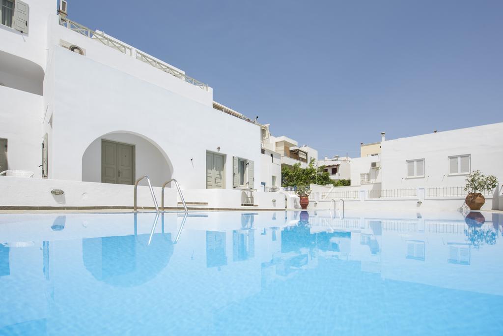 Nissos Thira Hotel