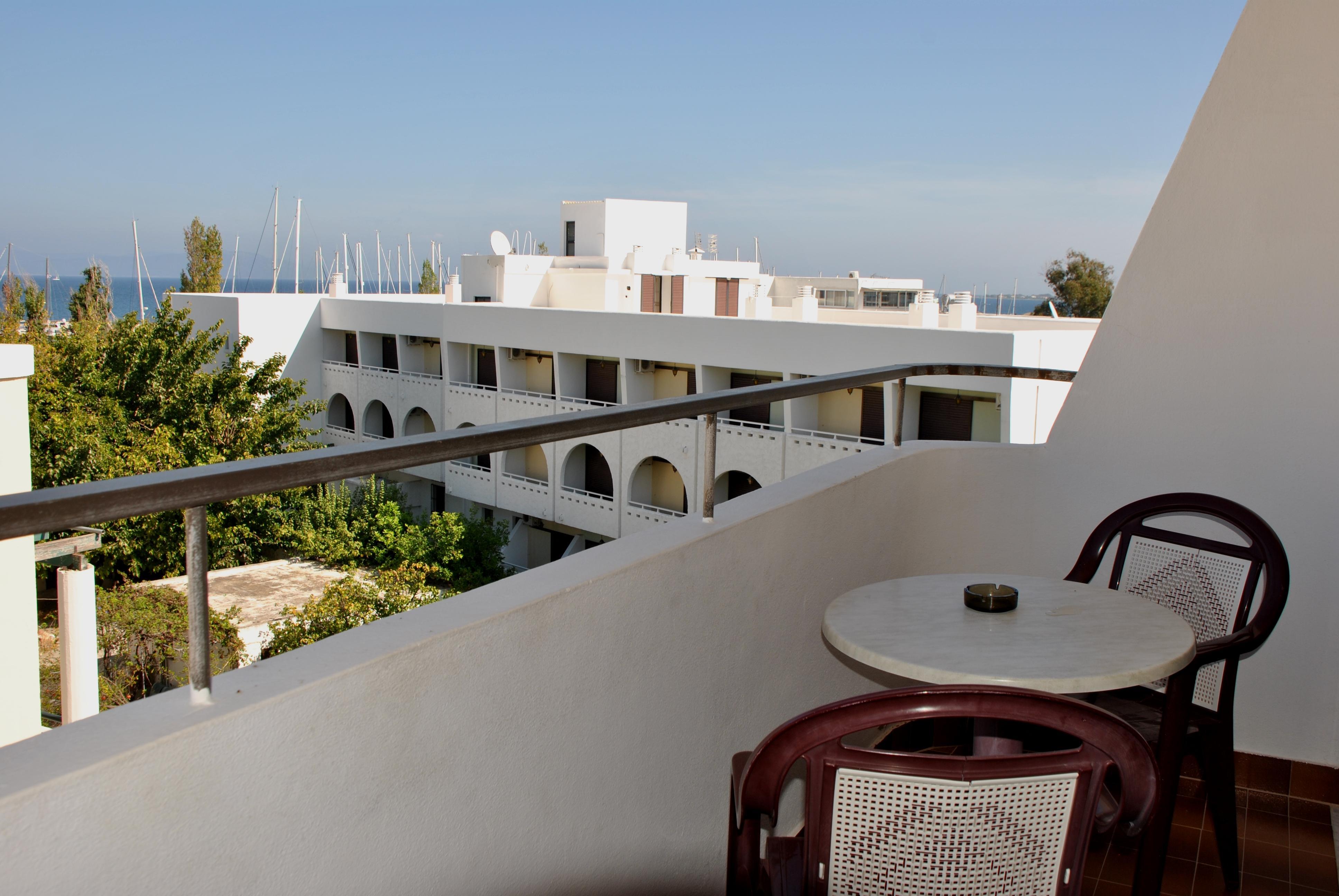 Yiorgos Hotel 2*