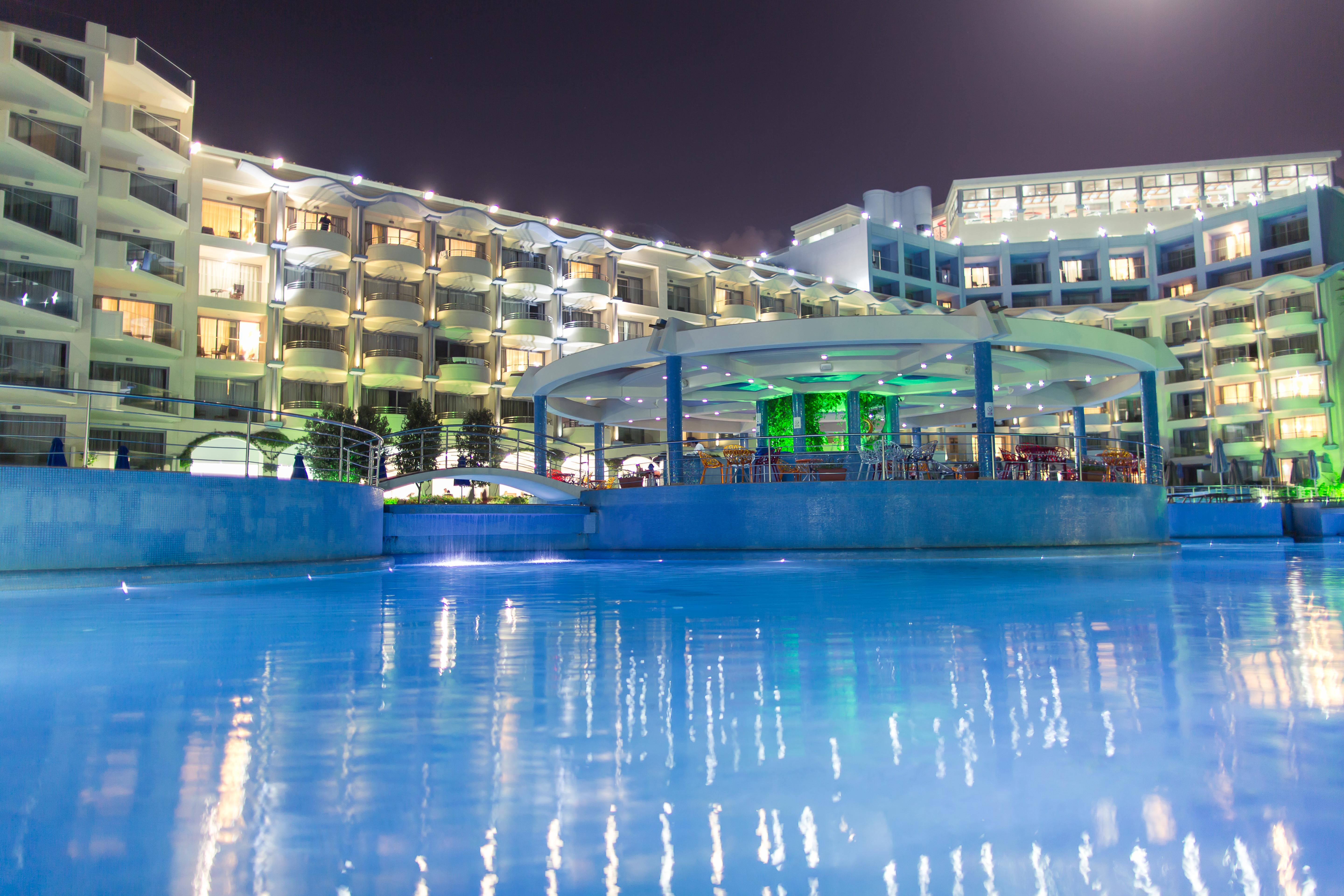 Atrium Platinum & Hotel