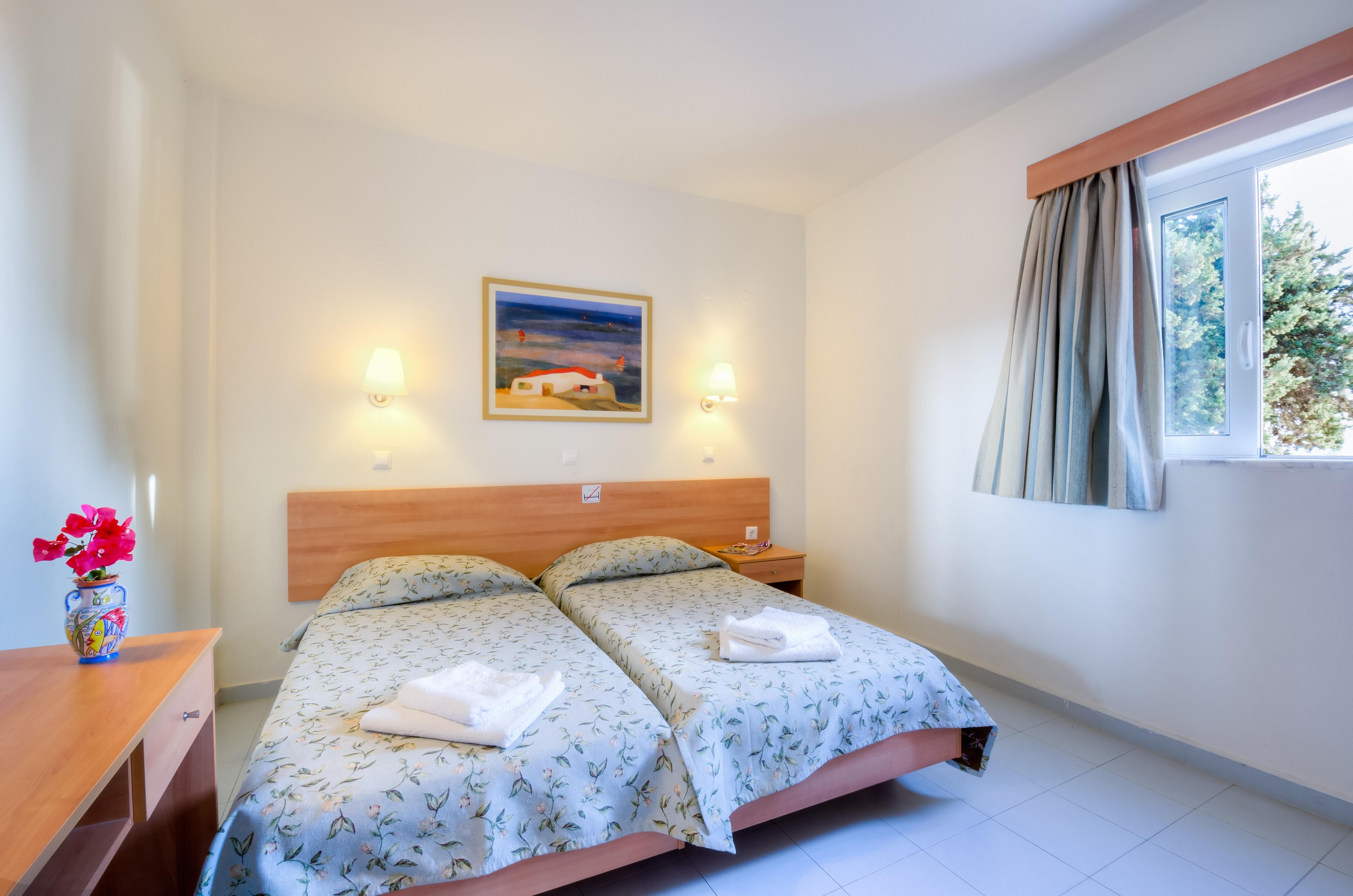 Matina Pefkos Aparthotel