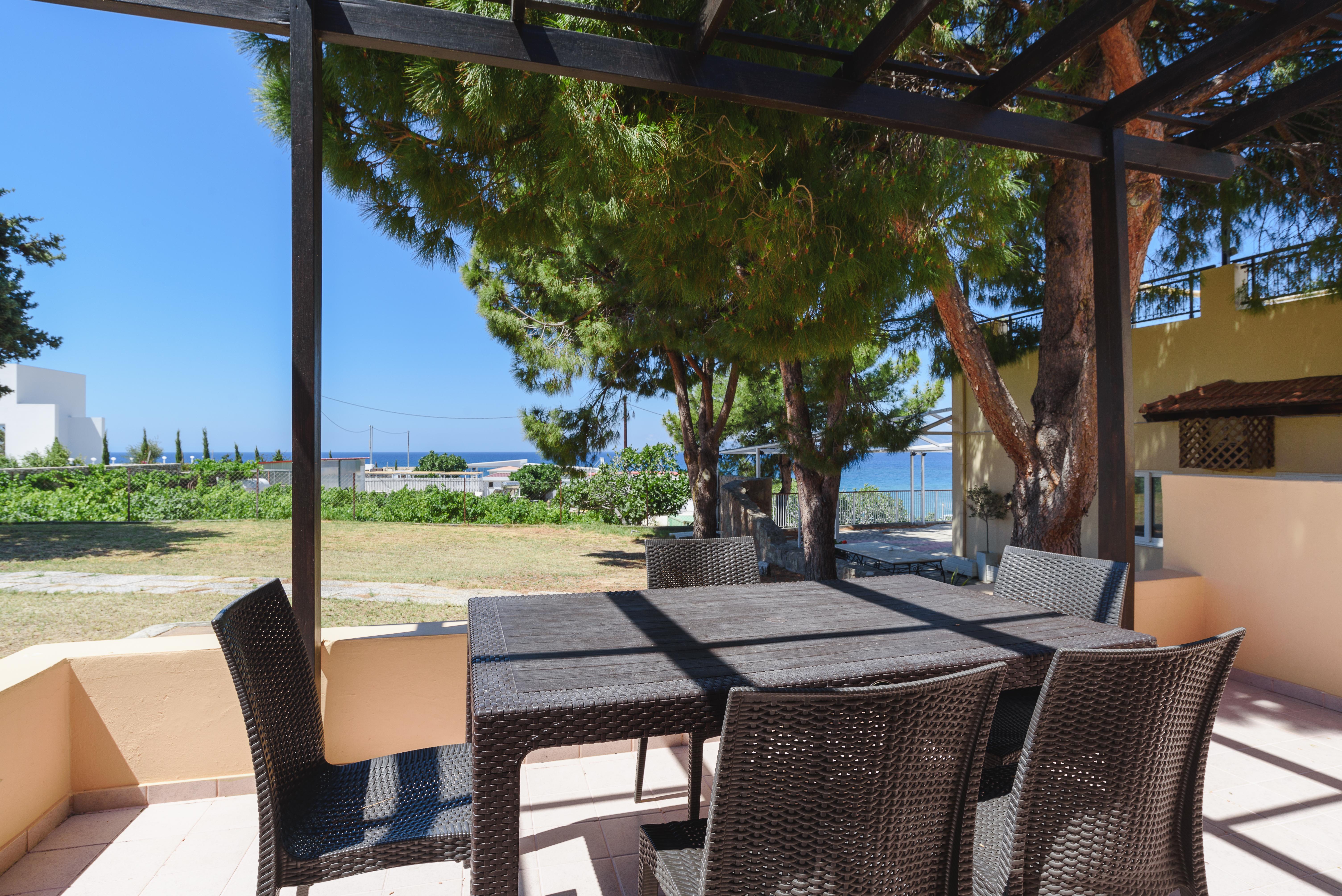 Aparthotel Matina Pefkos 3*