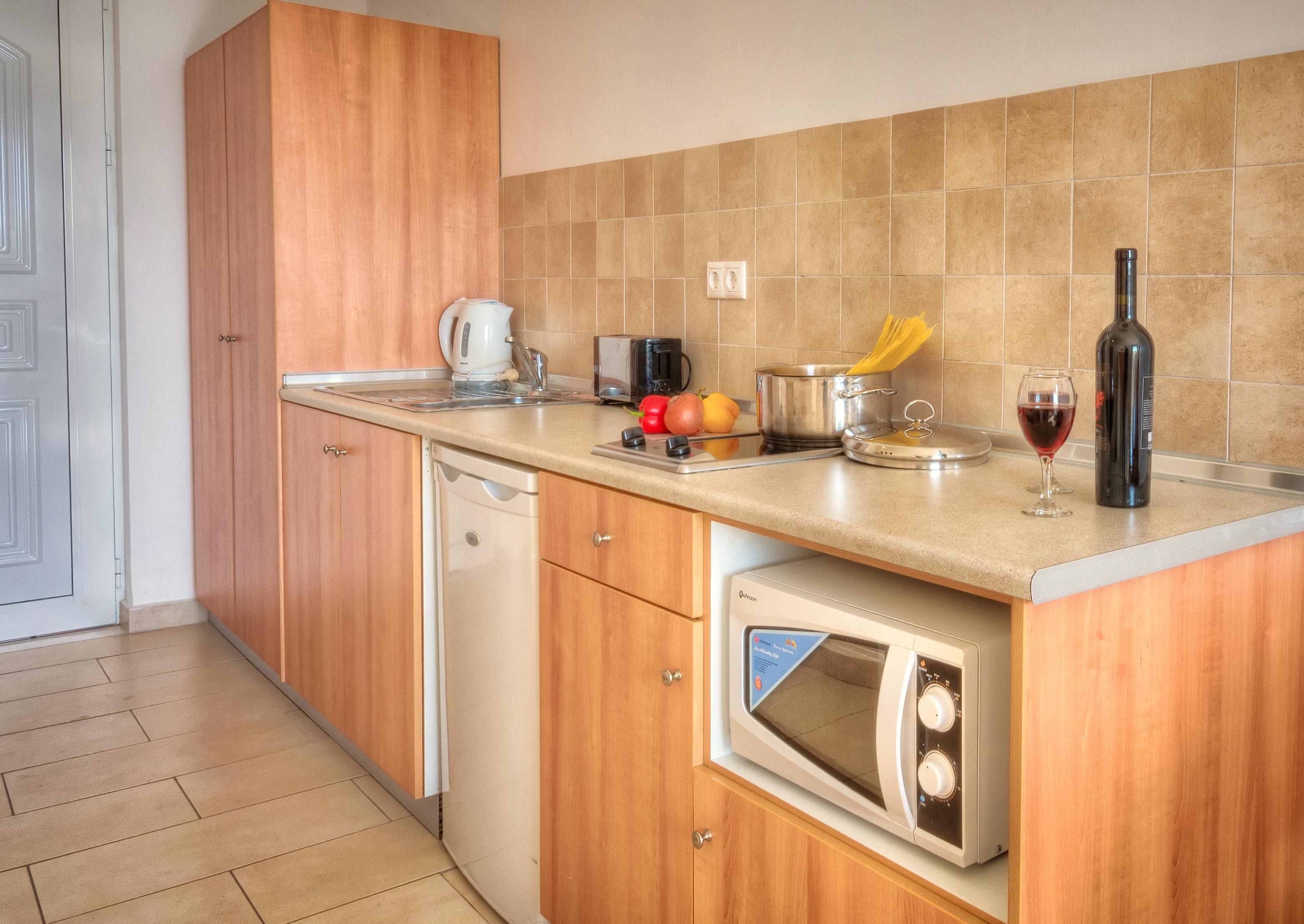 Matina Pefkos Aparthotel 3*