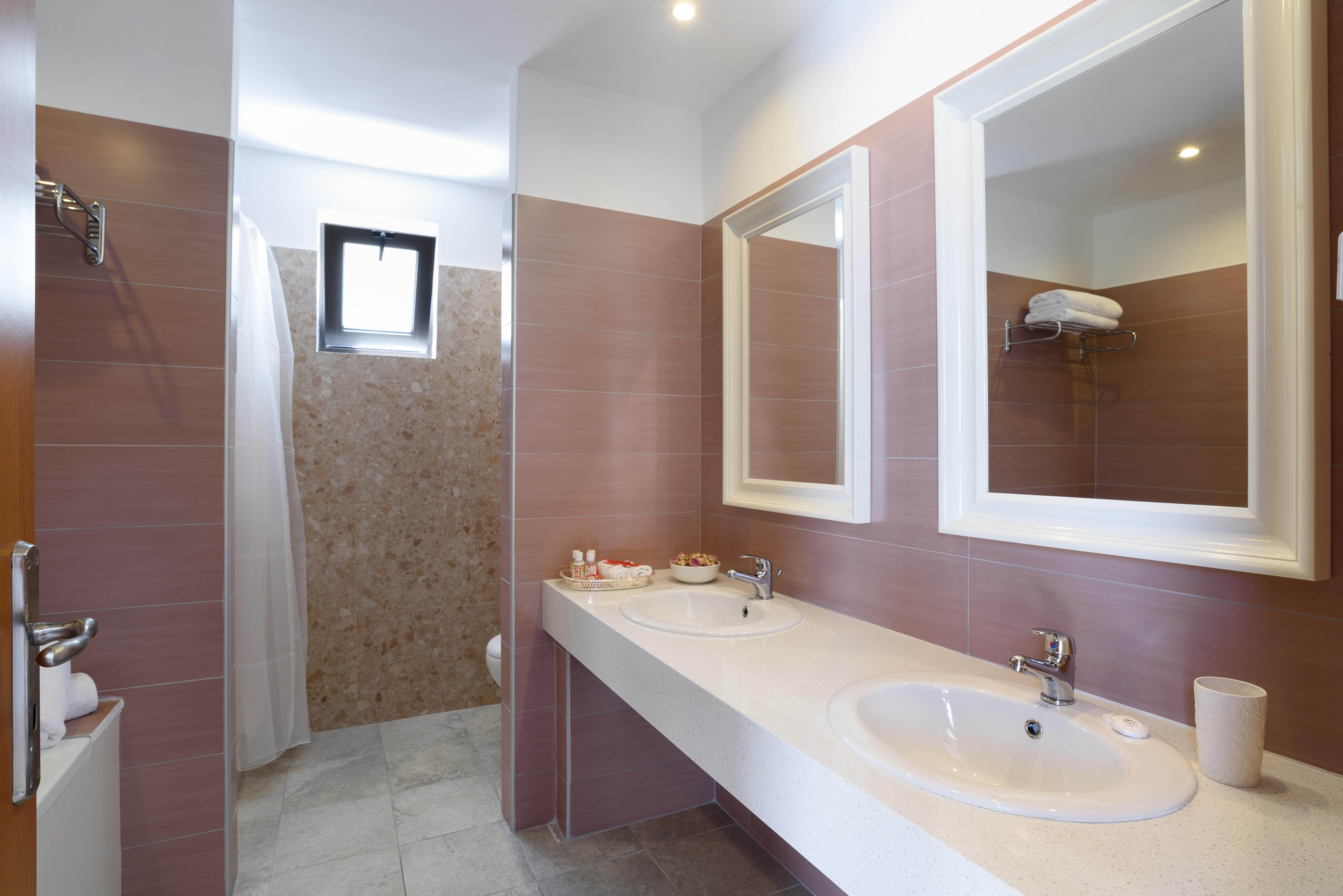 Matina Pefkos Aparthotel 3*