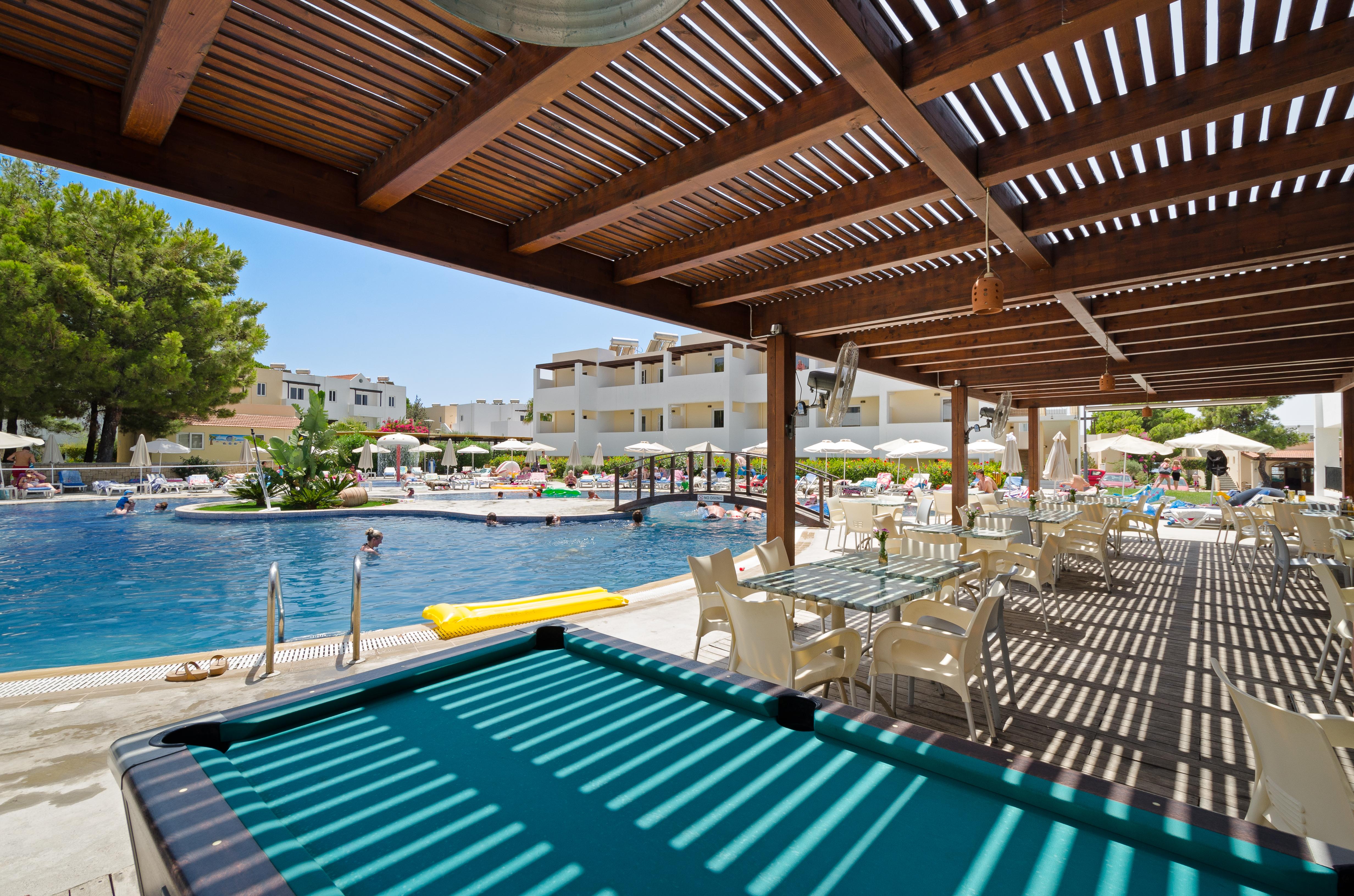 Matina Pefkos Aparthotel 3*
