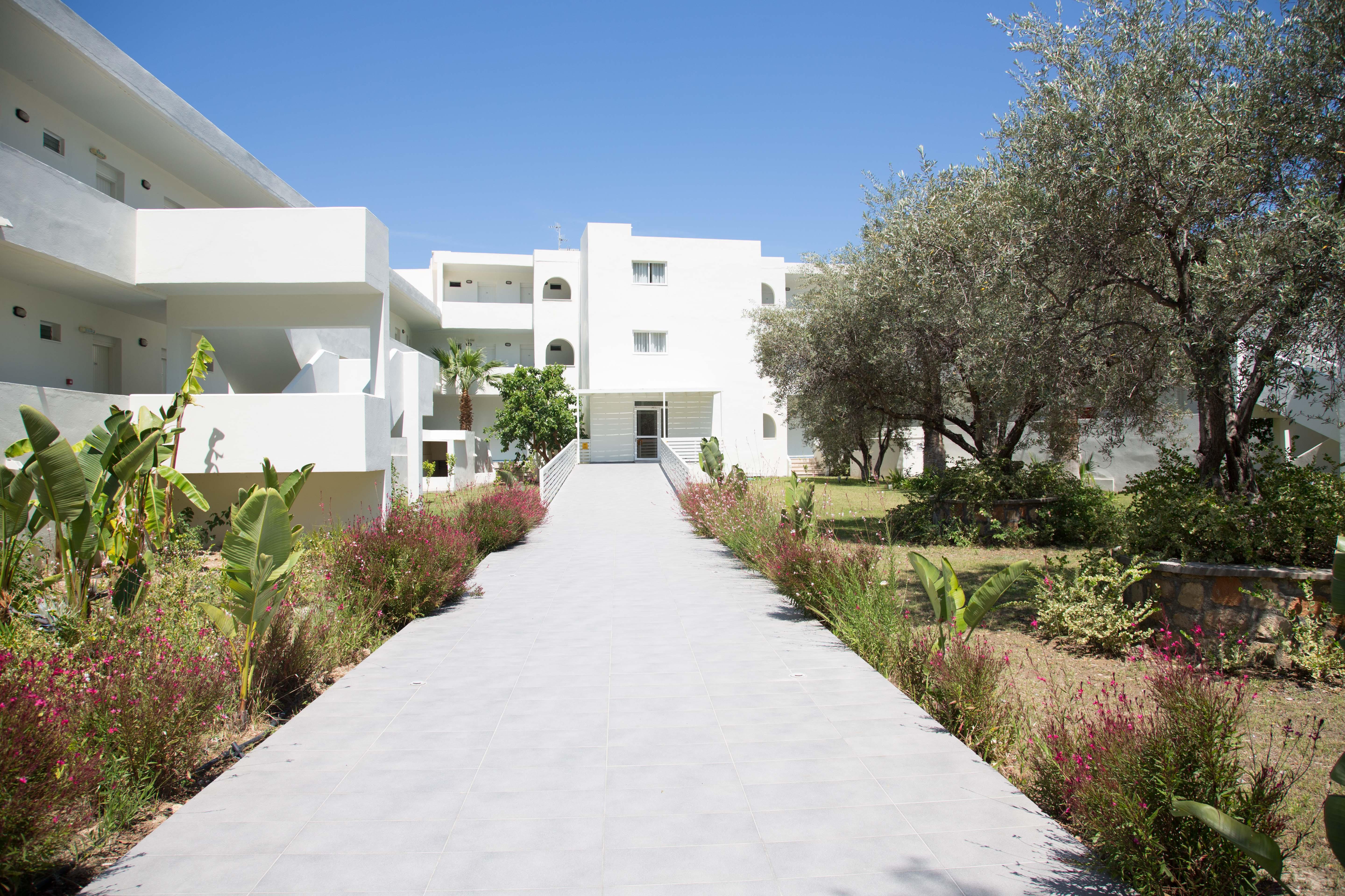White & Hotel Lindos (Rhodes)